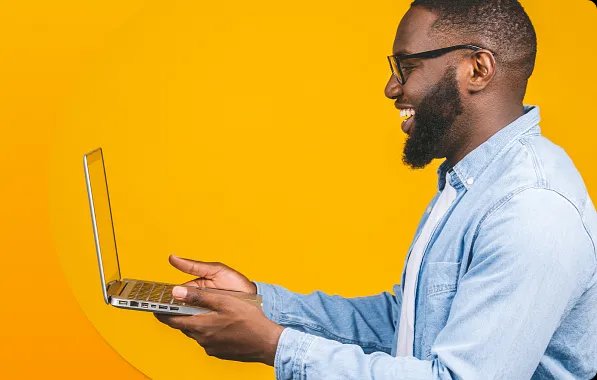 Cliente utilizando serviço de internet da Master Internet